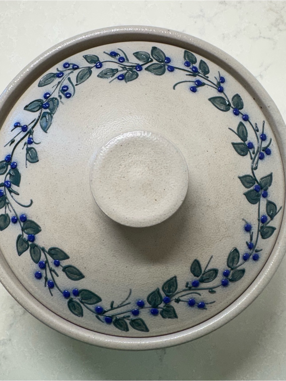 Vintage Salmon Falls Stoneware Lidded Ceramic Casserole with Blue Berry Motif - Picture 9 of 12